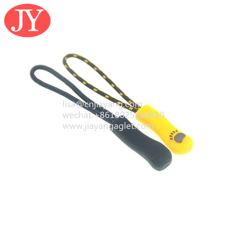 Wholesale 3d embossed logo PVC /RUBBER /silicon zipper pull black color zipper tag for handbags from china suppliers