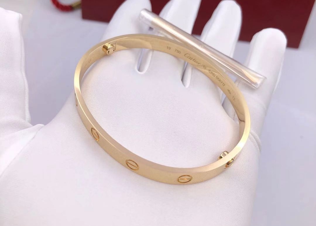 Wholesale Minimalist 18K Gold Bracelet from china suppliers