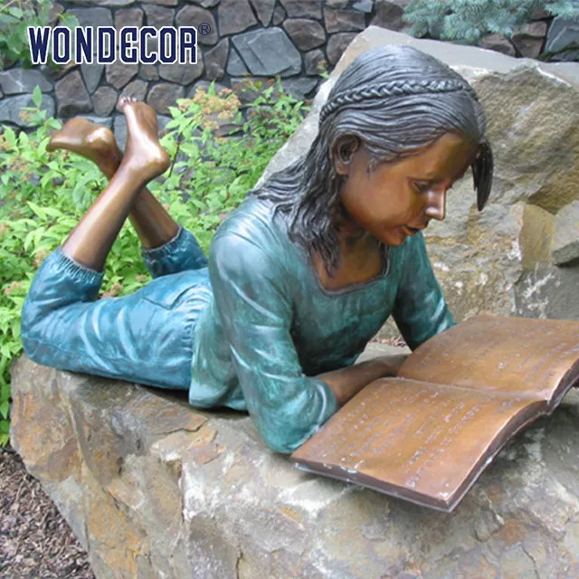 Customized outdoor garden decoration, life-size bronze statue of a girl reading on her stomach
