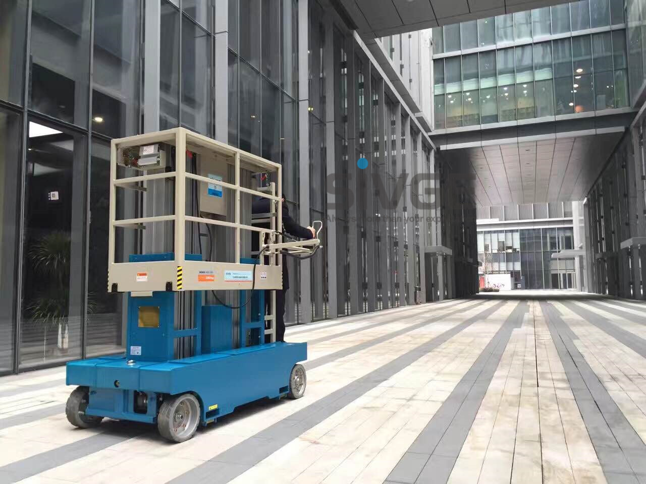 Wholesale Self Propelled Truck Mounted Aerial Lift Dual Mast For Office Buildings from china suppliers