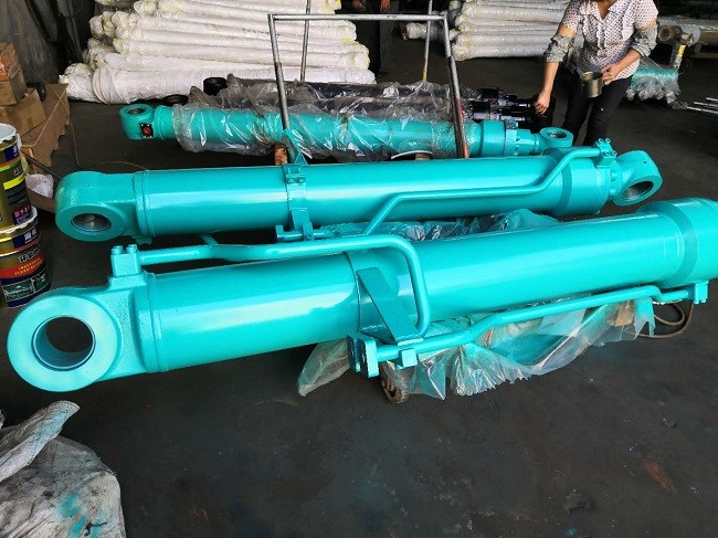 Wholesale sk460 boom hydraulic cylinder Kobelco machine parts heavy duty spare parts construction machine parts from china suppliers