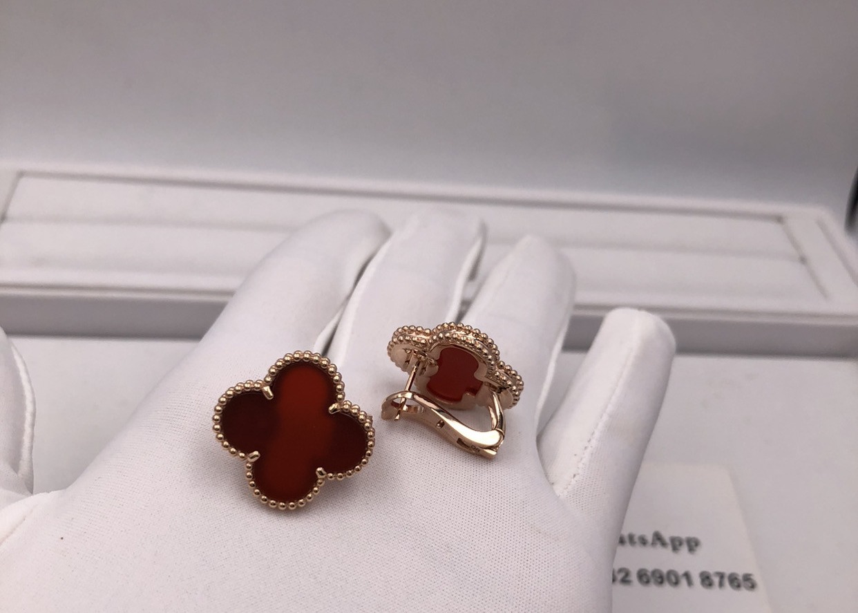 Wholesale Women'S Red Beautiful Luxurious 18K Gold Earrings With Carnelian from china suppliers