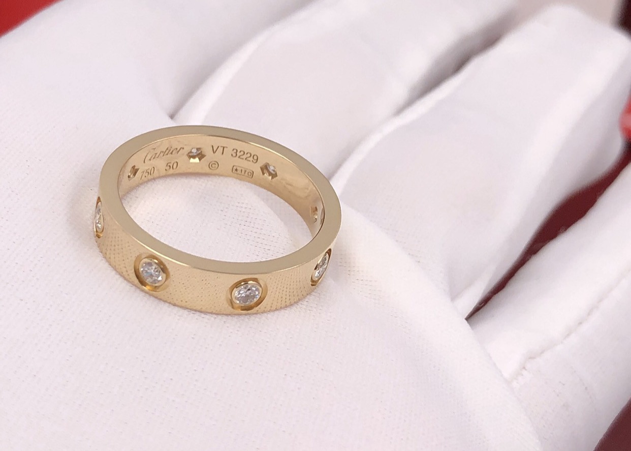 Wholesale Beautiful Customized Minimalist 18K Gold Diamond Ring For Wedding from china suppliers
