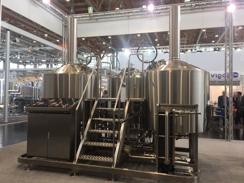 Quality SUS 304 7Bbl Large Scale Brewing Equipment Semi Automatic Control System for sale
