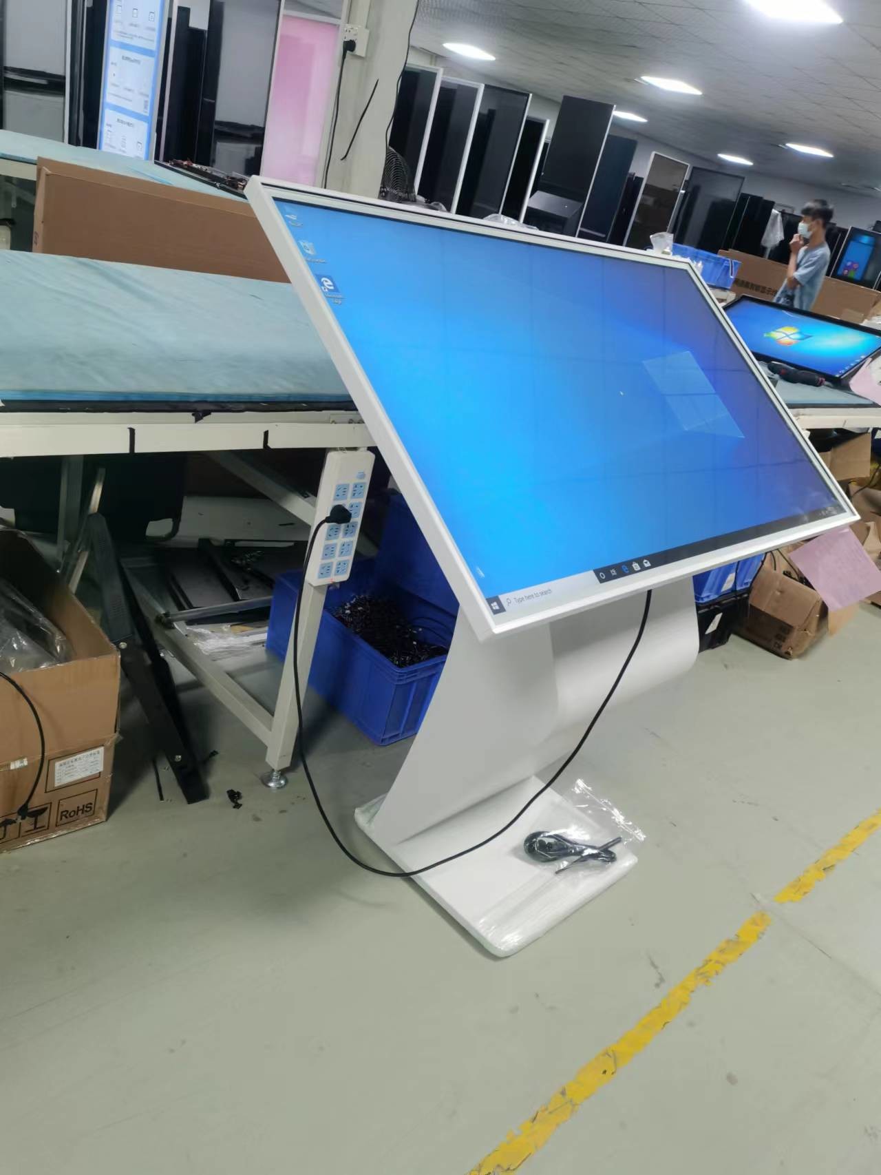 Wholesale Digital Advertising Floor Standing Touch Screen Kiosk LCD 3G Wifi Totem I7 CPU from china suppliers