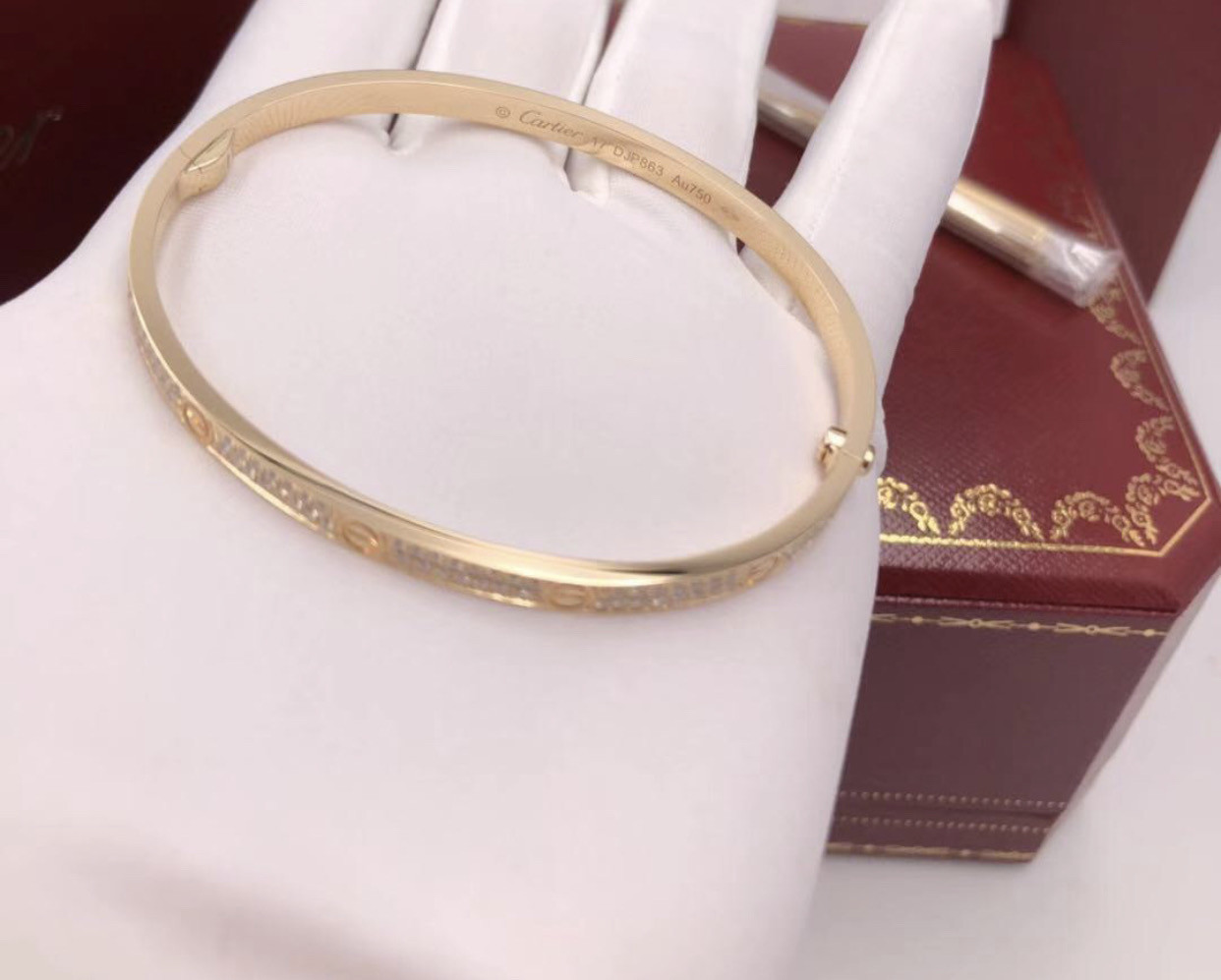 Wholesale Vintage 18K Gold Diamond Bracelet from china suppliers