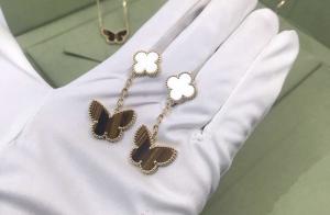 Wholesale Young Ladies Gifts 2 Motifs 18k Gold Drop Earrings With Butterfly Pendant from china suppliers