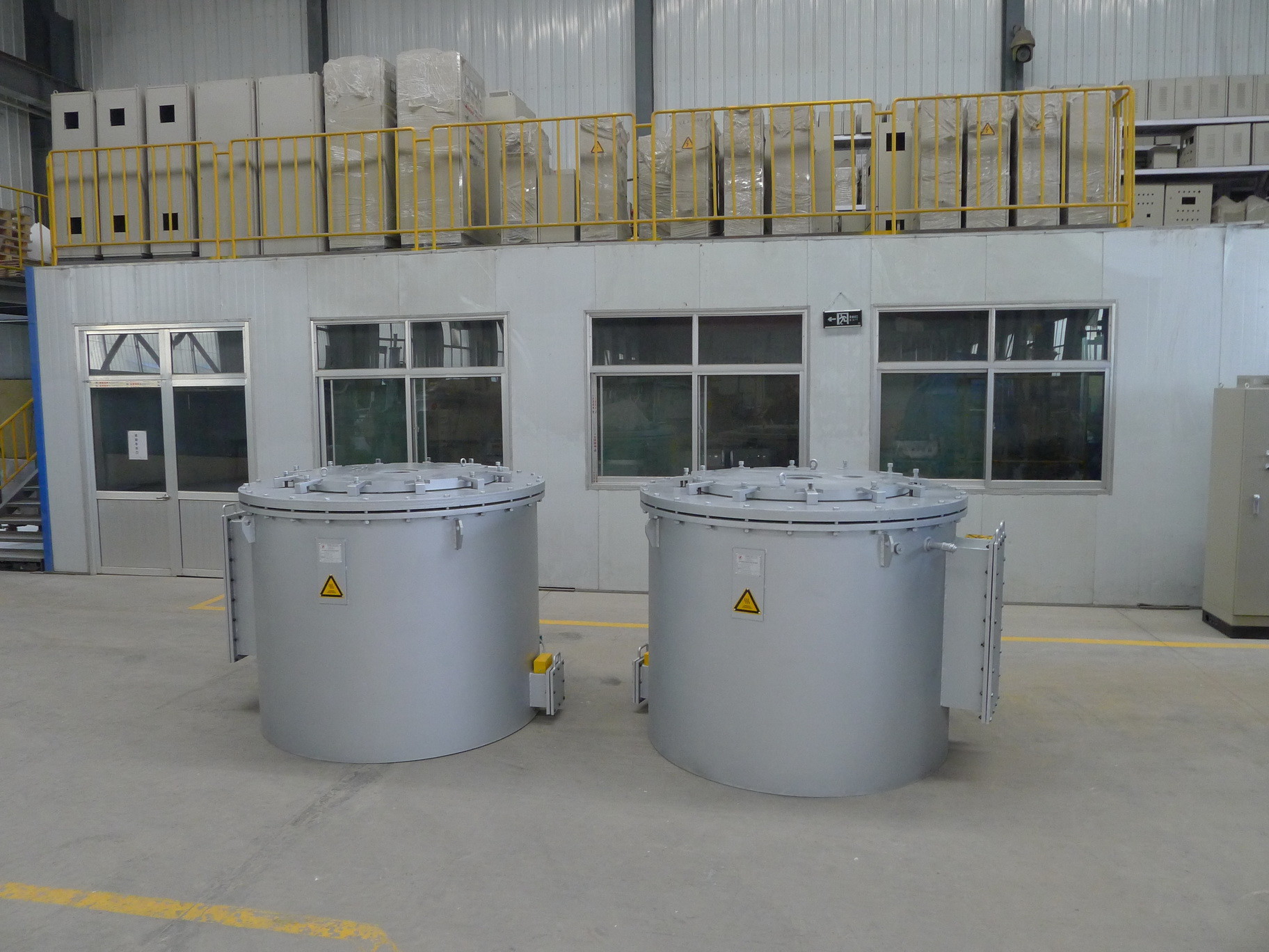 Wholesale Rust Resistance 1000kg Aluminum Melting And Holding Oil Refinery Furnace 950C from china suppliers