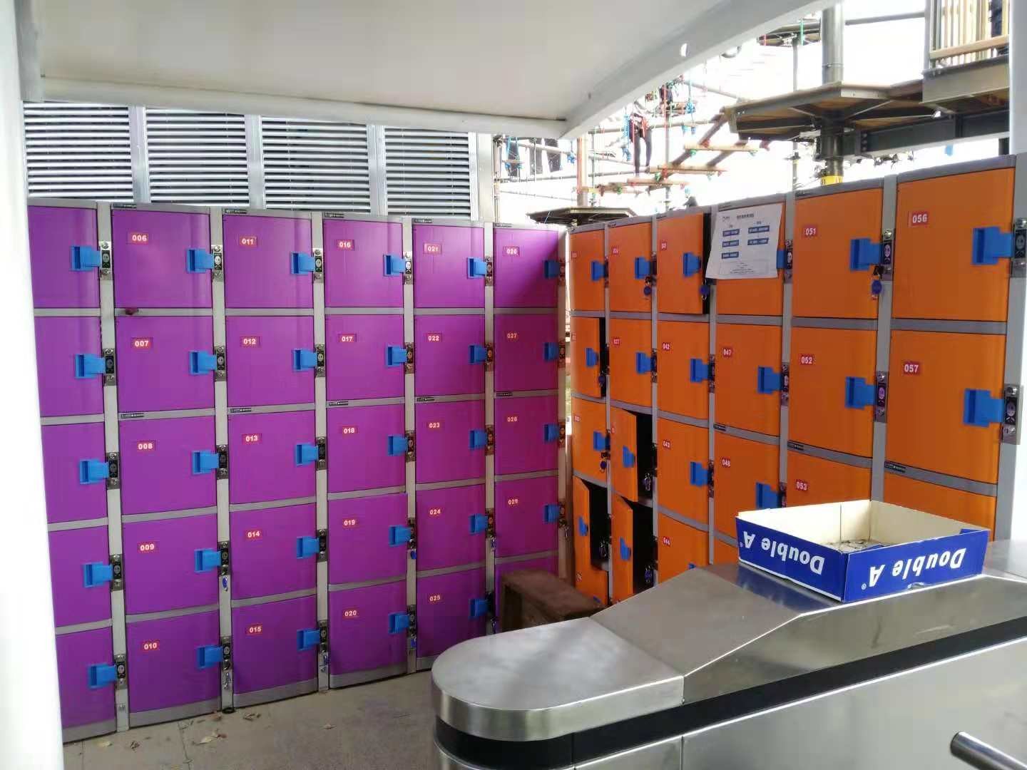 Wholesale Plastic Gym Lockers Wtih Master Combination Padlock , 4 Tier Employee Storage Lockers from china suppliers