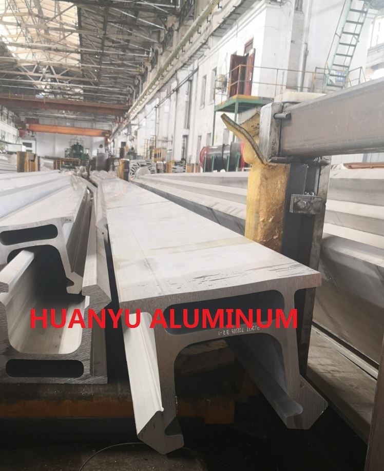 Wholesale T6 7020 Hydraulic Aluminium Extruded Profiles 3300MM Length from china suppliers