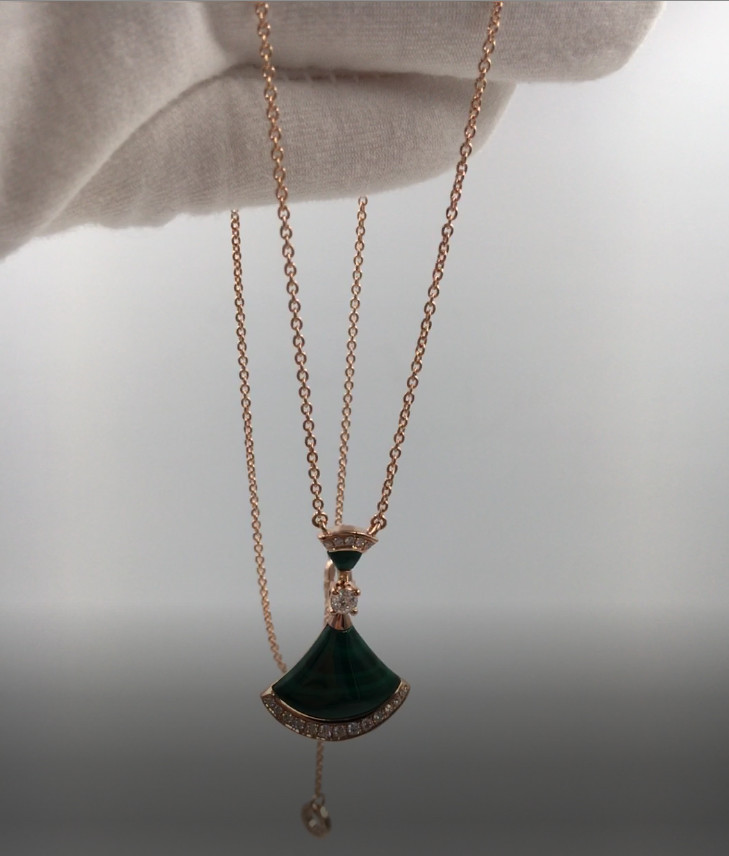 Wholesale Stylish CL857473 Bvlgari Divas Dream 18K Gold Necklace With Malachite from china suppliers