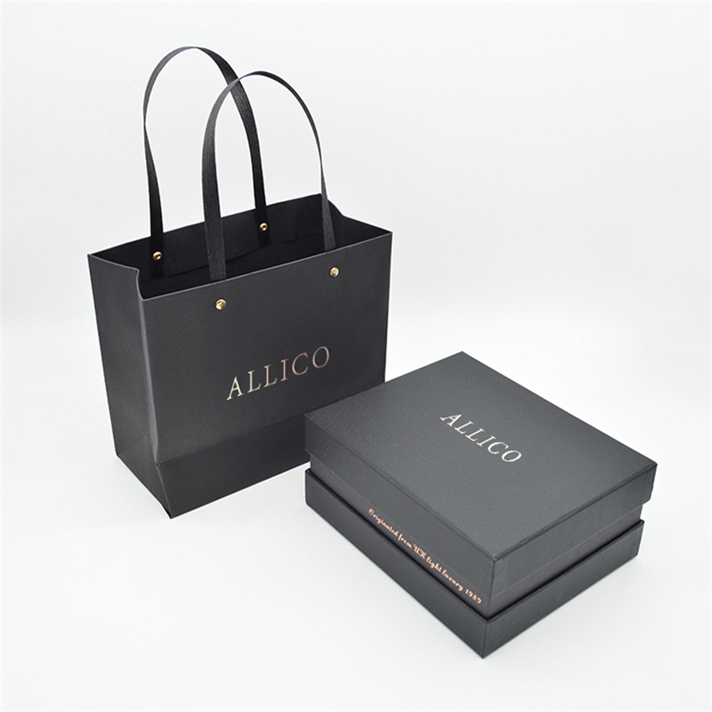 Wholesale Recycled High End Shopping Bag , 128gsm Pantone Matte Black Gift Bags from china suppliers