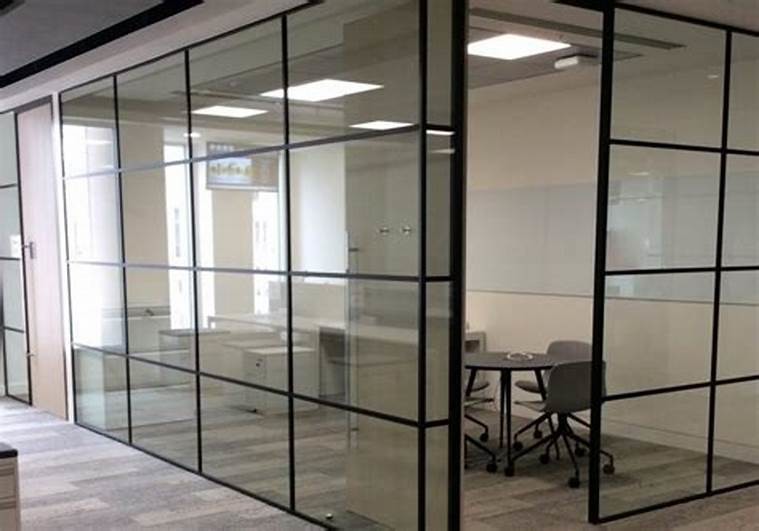 Wholesale ISO Modern Half Height Glass Cubicle Dividers  , Boss Office Partition Wall from china suppliers
