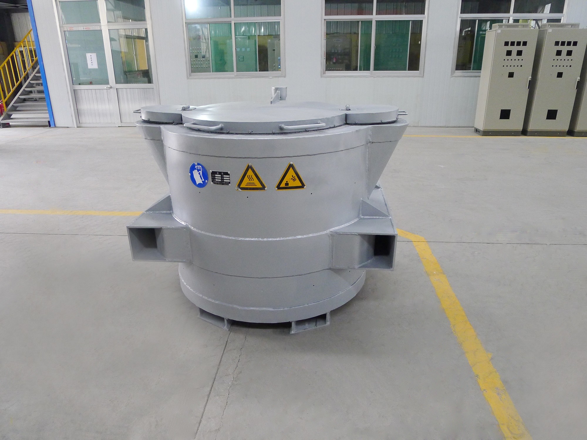 Wholesale Grey Forklift 500KG Capacity Ladle Arc Furnace Process For Die Casting from china suppliers