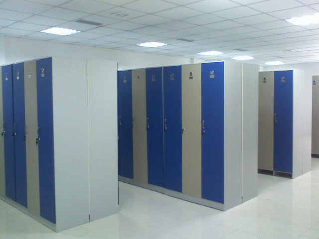 Wholesale Single Tier Lockers PVC Material , Gray Cabinet Commercial Gym Lockers from china suppliers