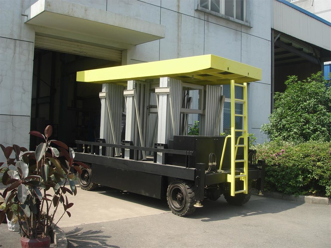 Wholesale Six Mast Self Propelled Aerial Scissor Lift Big Platform For Steel Construction from china suppliers