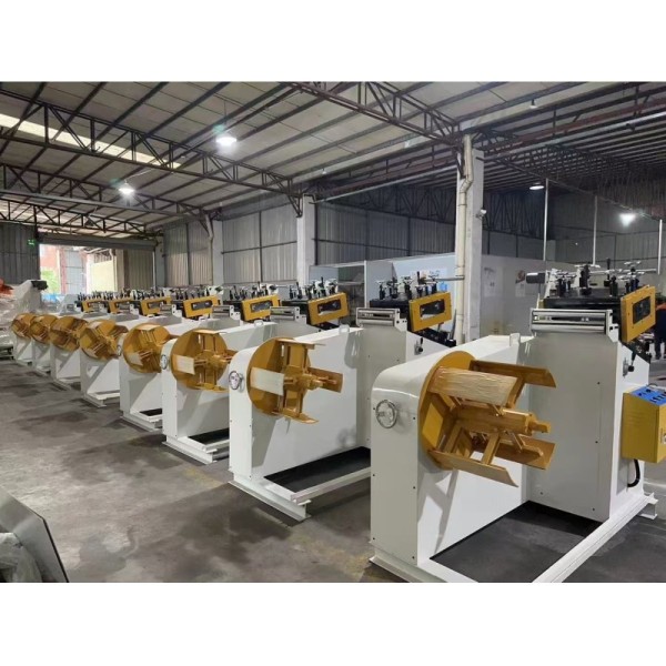Heavy Duty Precision Decoiler | Automatic Steel Coil Uncoiler for Stamping & Metal Processing Line