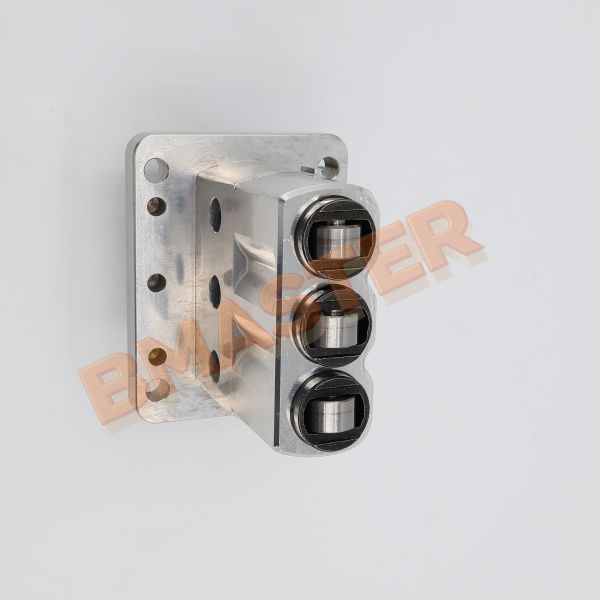 L3A-11C Engine High Strength Wear Resistant Alloy Fuel Injection Pump Head 094500-4150