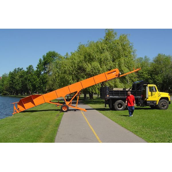 3000m2/h Garbage Loading Aquatic Weed Harvester with 50 - 80 HP Tractor Power and 12t Load Capacity River Grass Conveyor Barge
