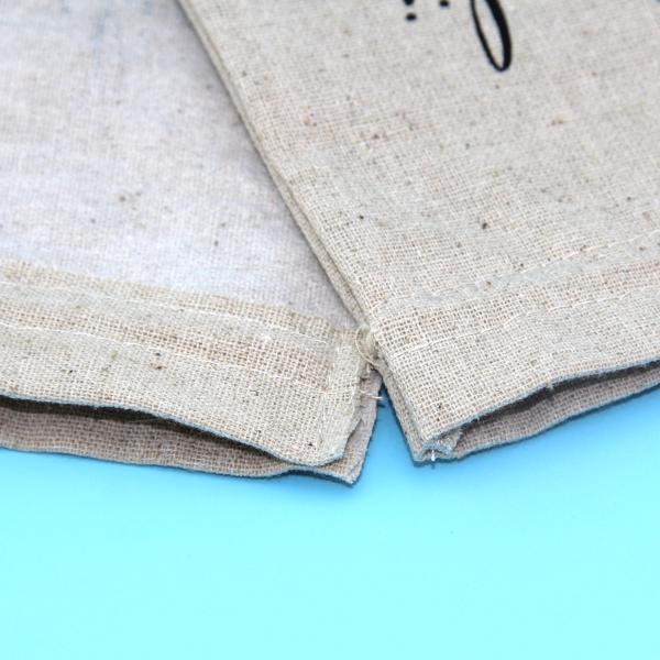 Customized Christmas Jute Bags , Durable Logo Printing Jute Drawstring Pouch