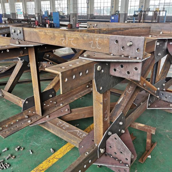 3 / 4 Legged Lattice Steel Tower SS400 Galvanized Angular Tubular Telecom Guyed