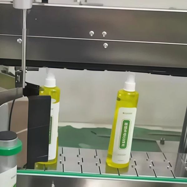 Full Automatic Labeling Machine Vertical Double Sided Labeling Machine High Efficiency