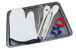 China kitchen accessories colorful bakeware set baking pan tools with gloves brushes on sale