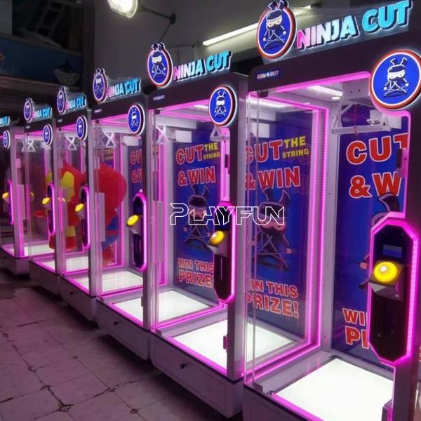 Playfun Ninja Coin Operated Arcade Cutting Gift Scissor Machine Cut & 2 Win Prize Machine Cut Arcades Games
