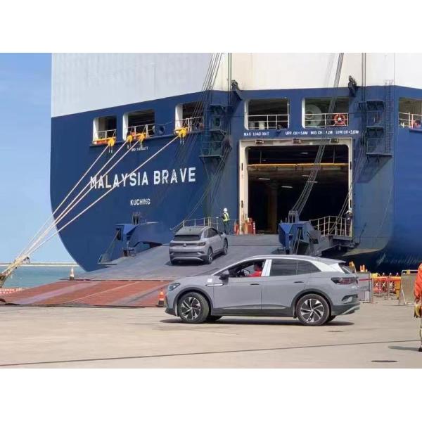 Left Steering Changan Automobile UNI-T Country VI Oil Truck With Advanced Car Entertainment System and ACC Cruise System Car