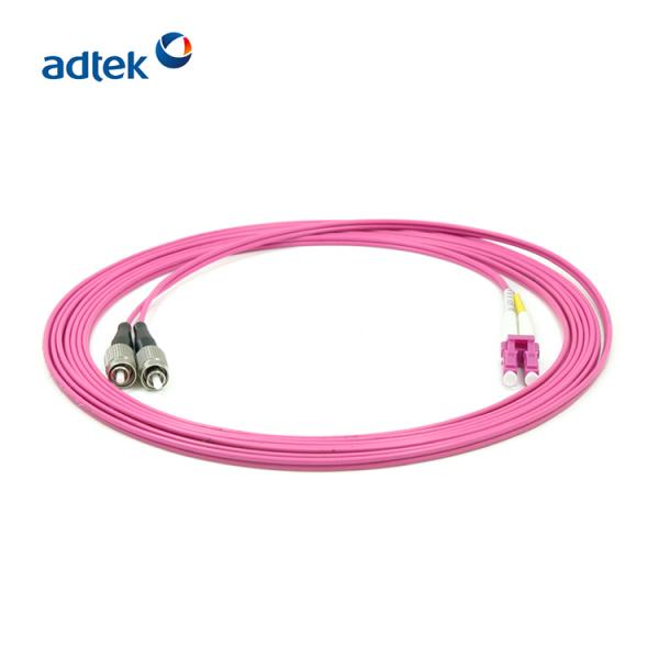 OM4 Violet Patch Cord LC-FC Multimode Duplex Fiber Optic Patch Cord PVC / LSZH 2.0mm