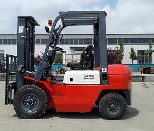 China CPC25 Road Construction Machinery 2.5 Ton Diesel Forklift With Duplex Mast 3.0m Lifting Height on sale