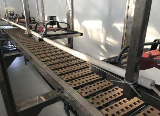 Semi Automatic Candy Shape Sandwich Gummy Production Line with Multi-Color Pouring