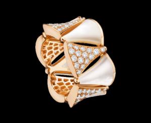 China  DIVAS’ DREAM ring in 18 kt pink gold with mother of pearl and pavé diamonds. Ref. AN856775 on sale