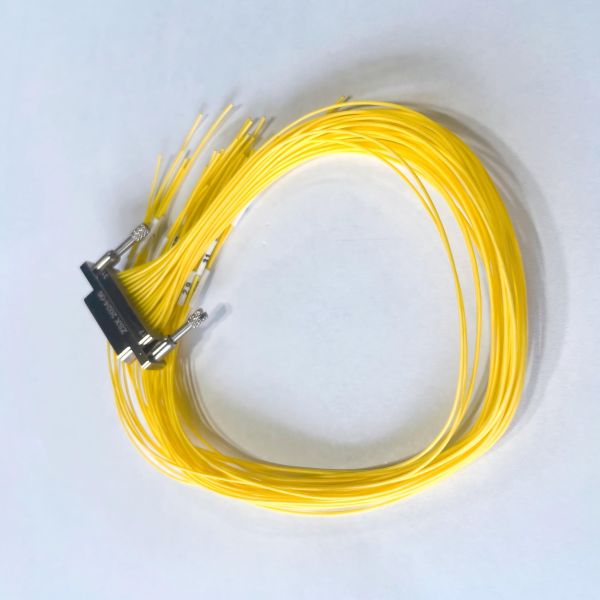 CDbA-31ZYW-J 31-Pin Micro Female PCB Connector with Metal Body for High Integration and Stable Connection