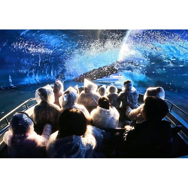 Indoor VR Motion Cinema Simulator Bermuda Adventure Cinema Flying 9D Cinema for Adventure Park