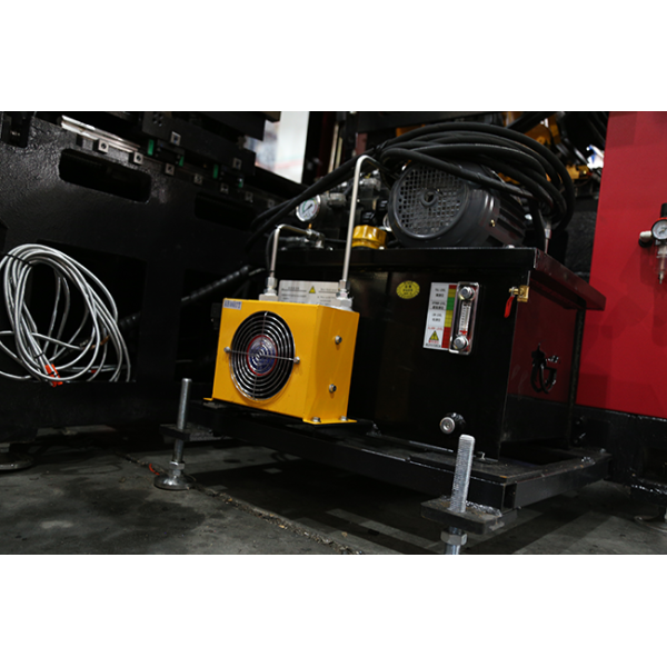 Consistent 110rpm High Speed Circular Saw Machine 2.7KW Automatic Circular Saw
