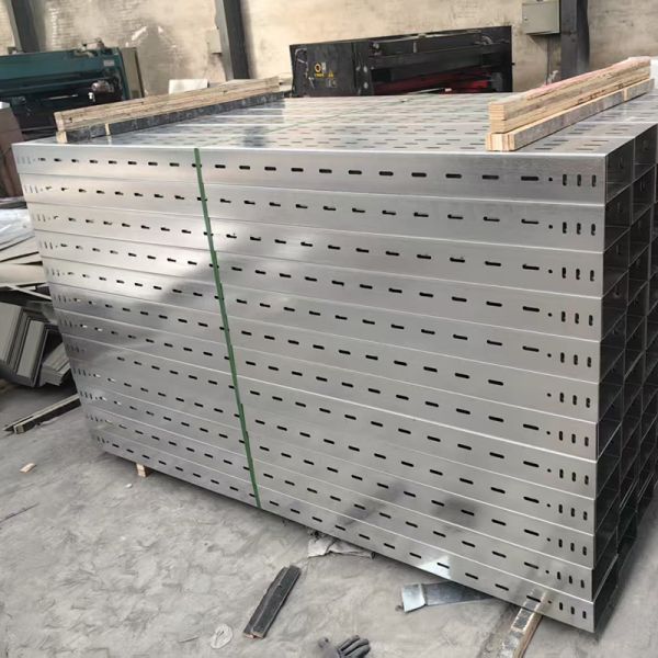 Industrial-Grade Durable Metal Steel Enhances Ventilation Performance Cable Tray for Ceiling Installation Design