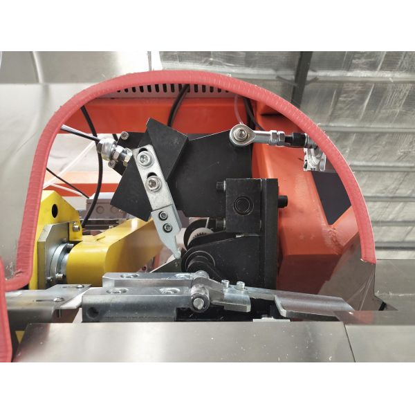 32 Different Shapes Automatic Bar Bending Machine Easy Operation 1800kg Weight