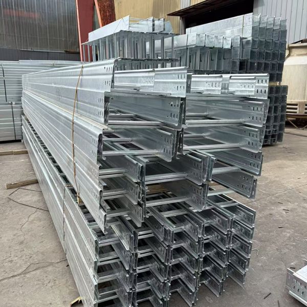 Hot Dip Galvanized Trough Cable Tray For Cable Conduit Waterproof Outdoor Electrical Wall Mount
