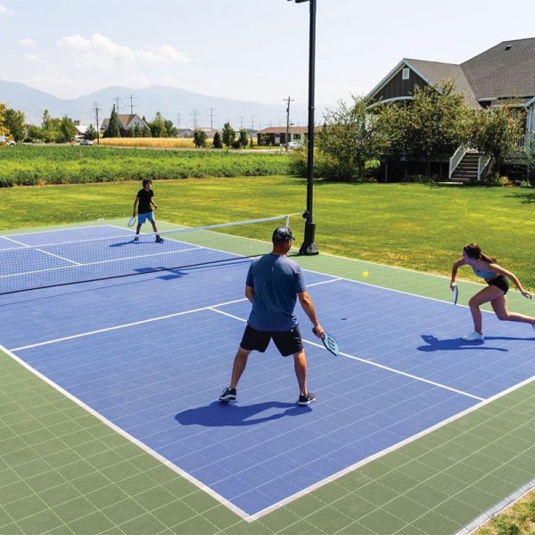 CE Certified UV Resistant Anti-slip Interlocking Artificial Grass Tile for Outdoor Sports Courts