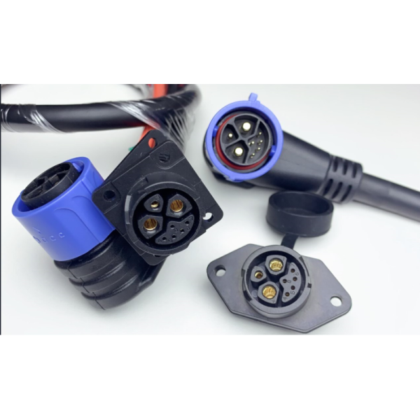 2+1+5-Pin Power Connector — Waterproof Plug and Socket Specifically for Electric Scooters