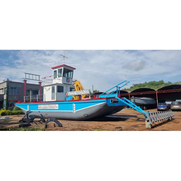 Custom Small Pontoon Work Boat with 10 inch Draught 35000 KG Weight