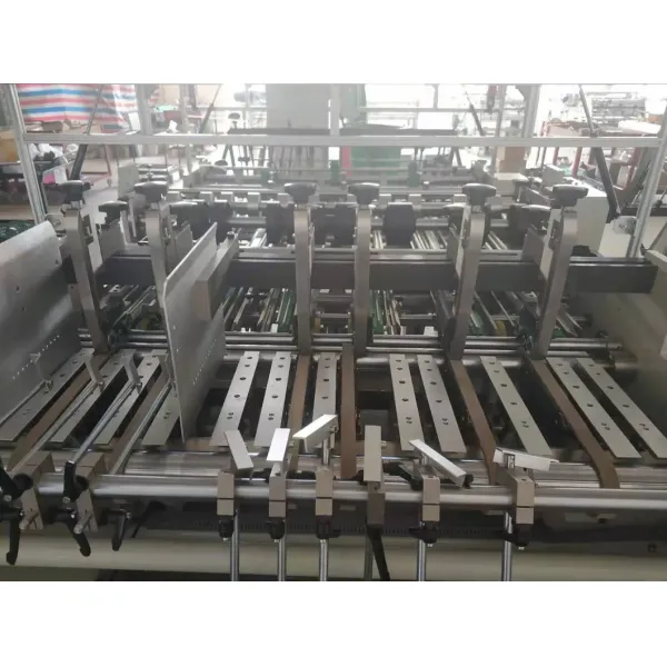 High Precision Triple Lanes Carton Erecting Machine with Servo Control System Model L1350/3-A