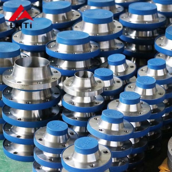 ASME B16.5 Class 150 Titanium Weld Neck Flange with Raised Face and Forged Construction