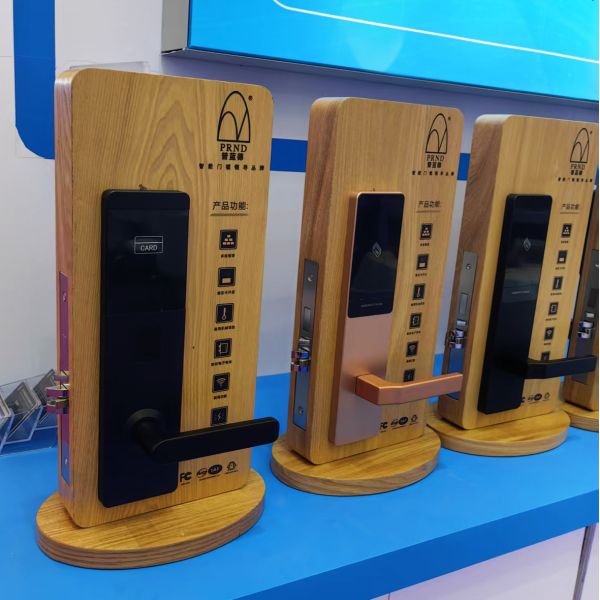 RF726 Electronic RFID hotel smart lock