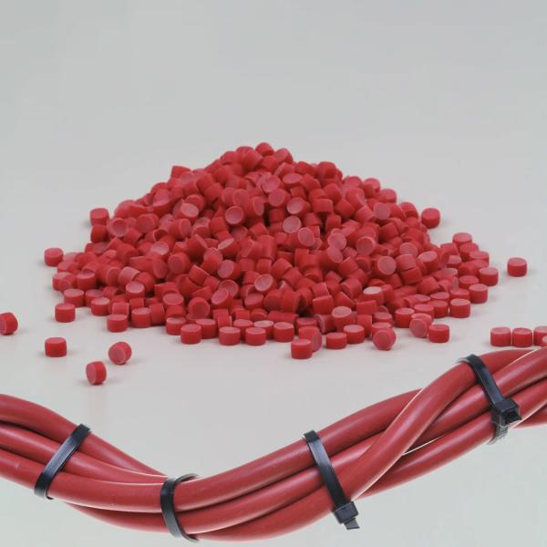 Automobile Line Insulation PVC Cable Granules Plastic Pellets Flame Retardant