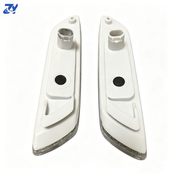For Rolls-Royce Ghost Wraith Front Bumper Side Marker Light Plastic Front Bumper Turn Signal Light OEM 63147953987 63147953988