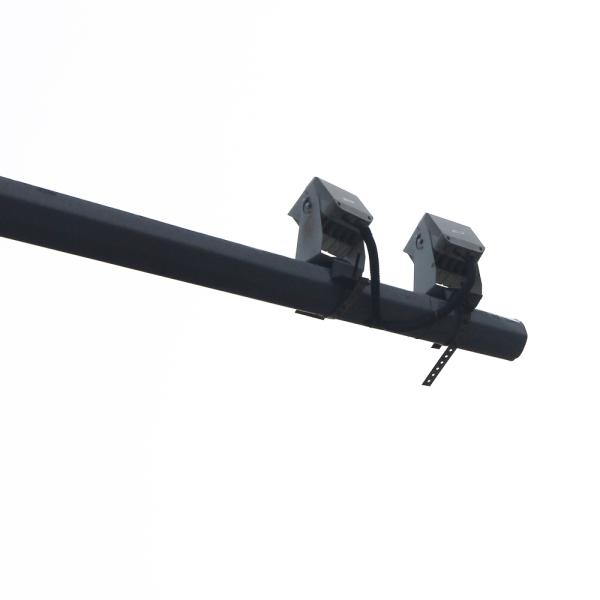 Solar Galvanized CCTV Steel Pole Q235B Security Camera Bracket Surveillance