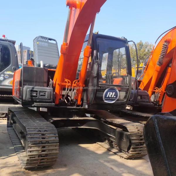12T Hitachi EX120 Excavator Suitable for Various Applications and Projects
