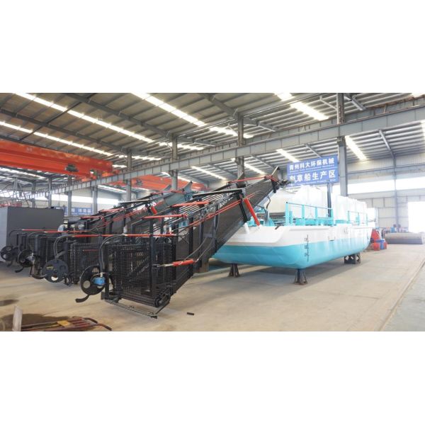Large Capacity 100 Tons Sands Barge with 70 Cubic Meter Volume and 220 Ton Loading Capacity for Smooth Shipping